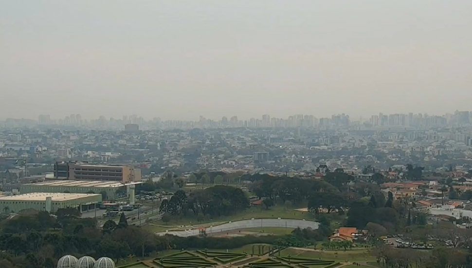 Fumaça de queimadas na Amazônia chega ao estado do Paraná deixando céu ...