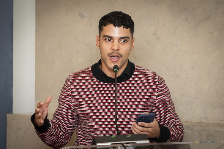 Erley Bispo, cofundador do F20, durante articulação voltada a desafios de comunidades periféricas. Foto: Arquivo Pessoal